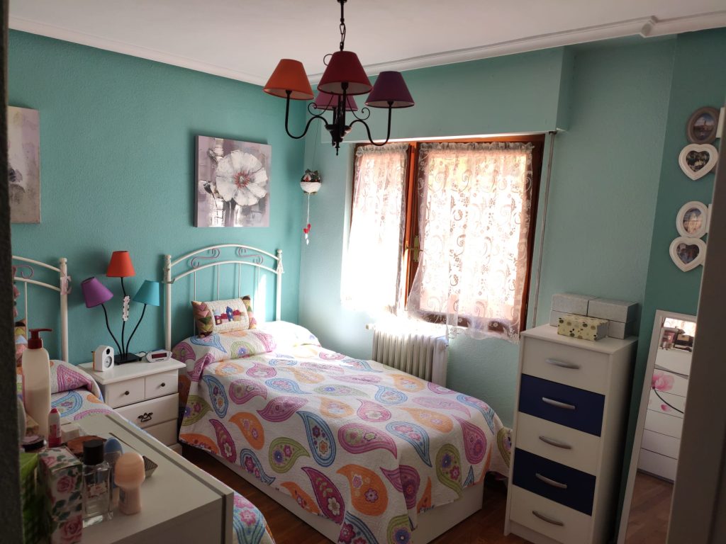 Dormitorio piso en León, Calle Maestro Nicolás, 18. Zona Corte Inglés. En venta por IGD ROYAL HOME, Inmobiliaria en León