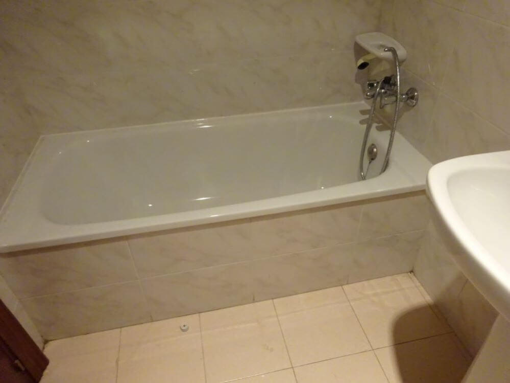 Baño de Piso en León, Calle Vega de Infanzones, Zona Eras de Renueva En Venta Igd Royal Home, Inmobiliaria En León, en Venta por IGD Royal Home - Inmobiliaria En León