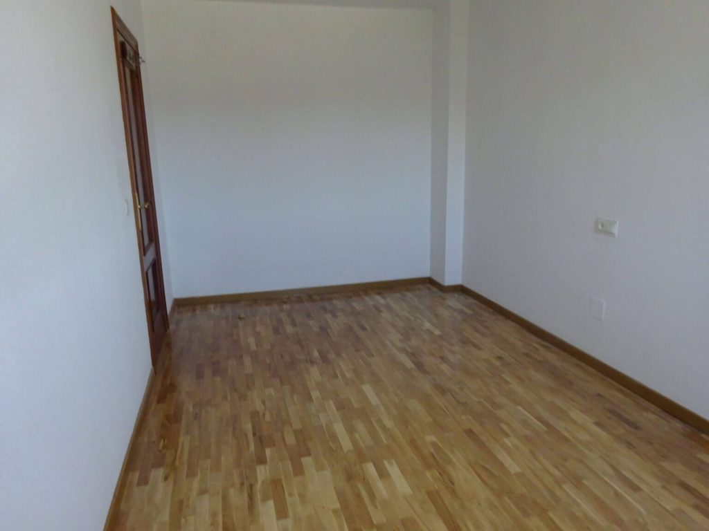 Dormitorio Piso en León, Calle Vega de Infanzones, Zona Eras de Renueva En Venta Igd Royal Home, Inmobiliaria En León, en Venta por IGD Royal Home - Inmobiliaria En León
