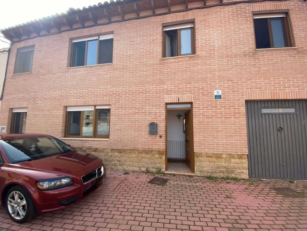 Exterior De Casa Casa En León, Plaza El Caserín. En venta por IGD ROYAL HOME, Inmobiliaria en León
