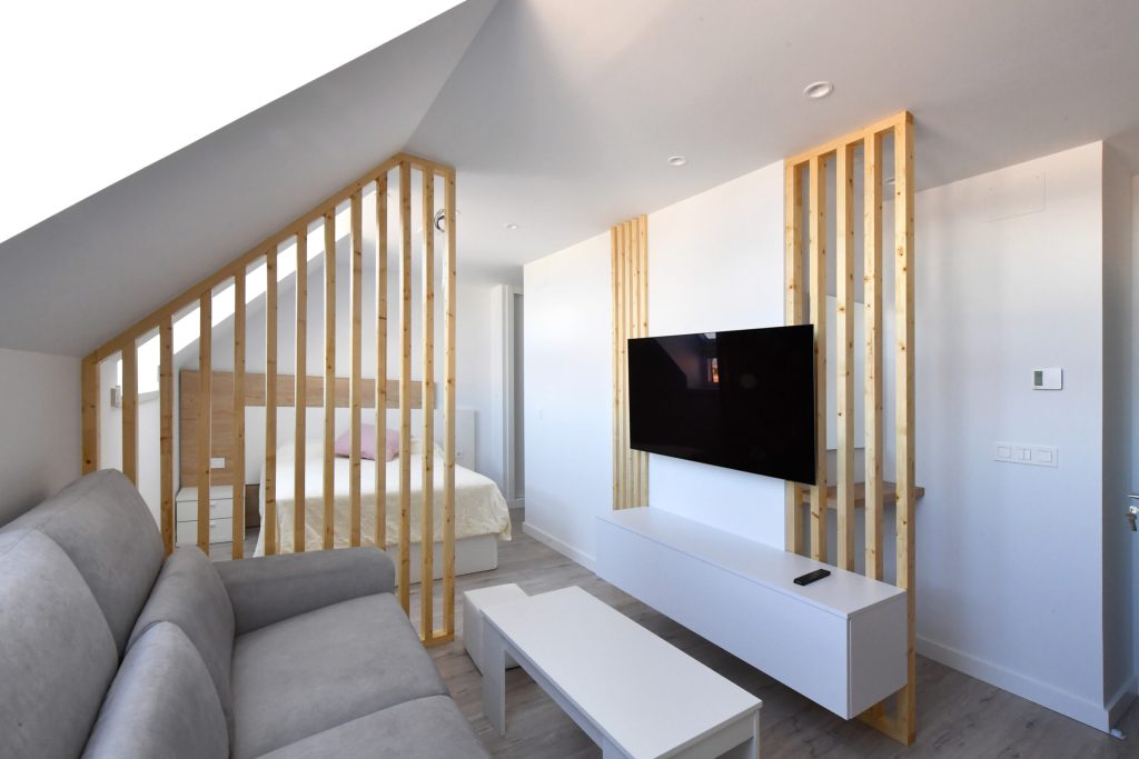 Salita de apartamento en León, Calle Paseo de la Granja, 13, alquiler temporal por IGD Royal Home, inmobiliaria en León.