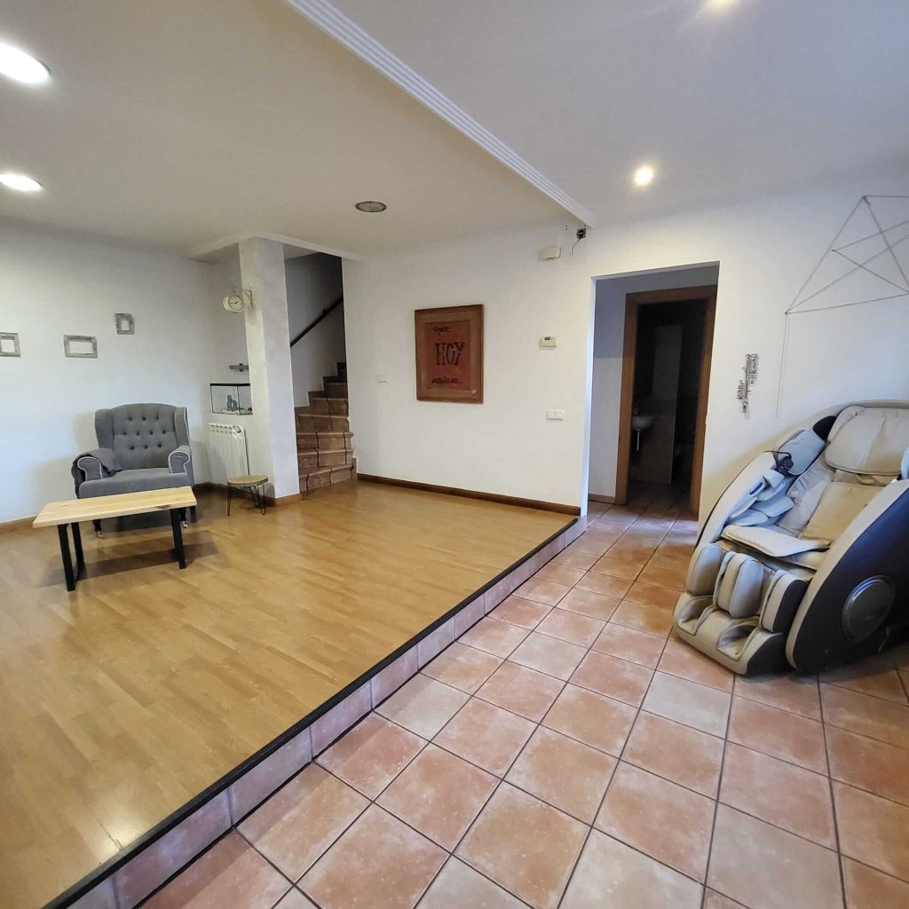 Salon Casa En León, Plaza El Caserín. En venta por IGD ROYAL HOME, Inmobiliaria en León
