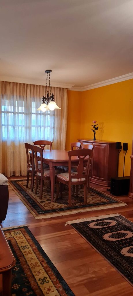 Salón casa en Sariegos (León), Calle Reguera. En venta por IGD ROYAL HOME, Inmobiliaria en León