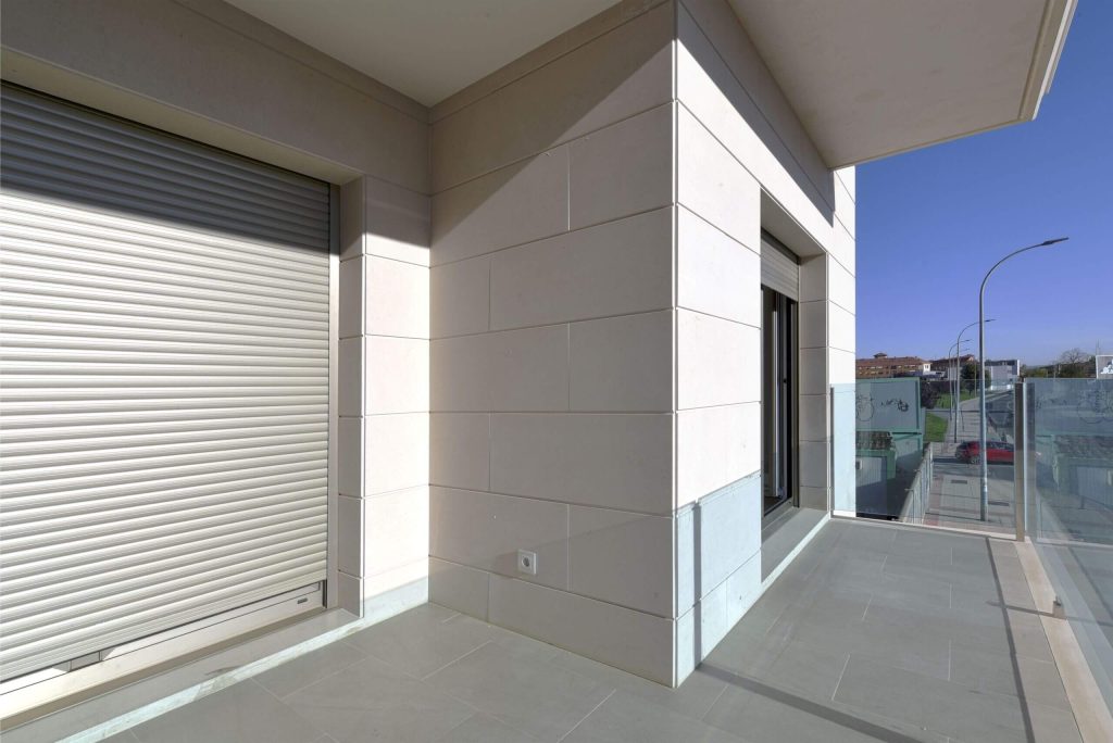 Terraza de casa piso en León, Avenida Real 86, zona Politécnico en venta IGD ROYAL HOME, Inmobiliaria en León