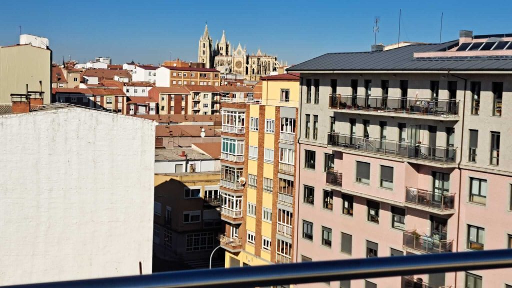 Terraza piso en León, Avenida Real 86, zona Politécnico en venta IGD ROYAL HOME, Inmobiliaria en León